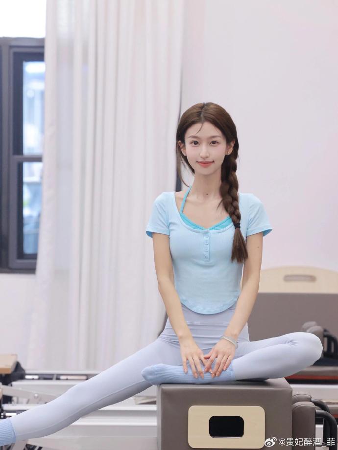 李小璐二胎传闻再起，甜馨疑似升格为姐姐引热议